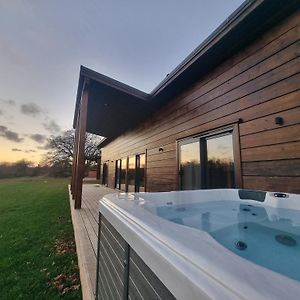 Meadow Valley Lodge 3 - Hot Tub Hintlesham Exterior photo