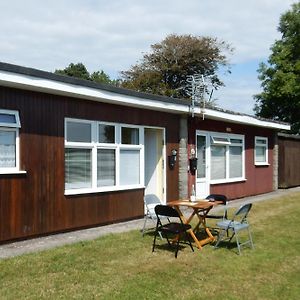 Sheena'S Dartmouth Chalets Room photo