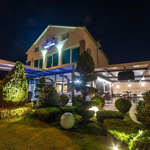 卢卡酒店 贝拉内 Exterior photo