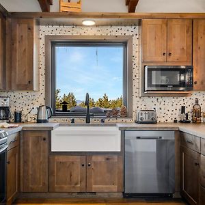 Remodeled Rustic Tahoe Retreat Zephyr Cove Exterior photo