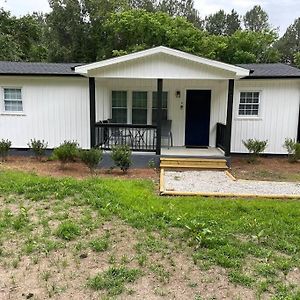 Modern & Cozy Home Near Downtown Raleigh & Nc State With Huge Backyard! Exterior photo