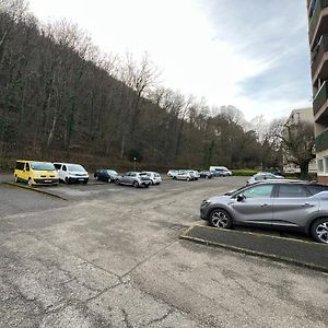 L'Universitairei Campusi Parking 日尔 Exterior photo