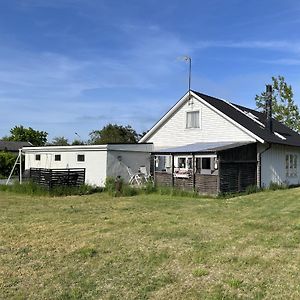 Large Villa Located In The Middle Of Löttorp Exterior photo