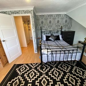 Beautiful Very Large Double Bedroom Easthampstead Exterior photo