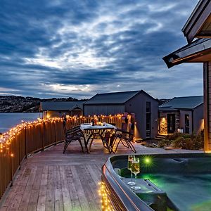 Luxurious Cottage Outside Bergen With Jacuzzi Forland Exterior photo