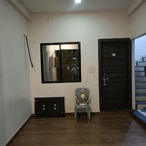 Single Room For Rent In Mahalaxmi Nagar 印多尔 Exterior photo
