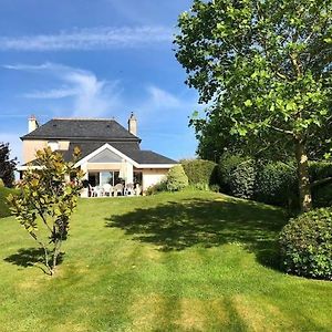 Maison Lumineuse Avec Un Jardin Henvic Exterior photo