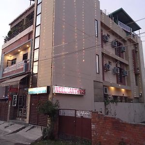 Neelkanthvas Hotel Haldwāni Exterior photo