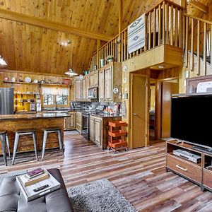 Modern Black Hills Cabin With Loft And Wraparound Deck 拉皮德城 Exterior photo