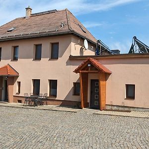 Ferienwohnungen Auf Einem Rustikalen 3 Seitenhof Göda Exterior photo