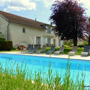 Grande Maison Contemporaine Avec Piscine Privee, Proche Lac, Randonnees Et Activites De Loisirs - Fr-1-489-134 Le Mayet-de-Montagne Exterior photo