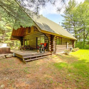 EvartSecluded Log Cabin In Nw Michigan Hot Tub And Deck别墅 Exterior photo
