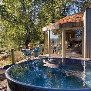 Luxury Romantic Roundhouse And Hot Tub For Two 格拉斯哥 Exterior photo