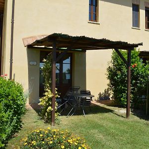 Large Apartment With Shared Swimming Pool In Crete Senesi 阿夏诺 Exterior photo