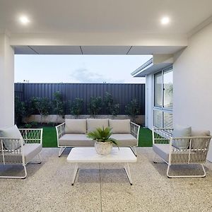 Villa Estepona Contemporary Style With Jacuzzi, Pool 纽南 Exterior photo