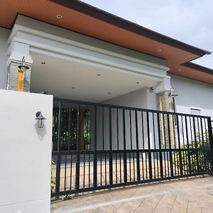 Hana Villa Hatyai Ban Suan Phlu Exterior photo