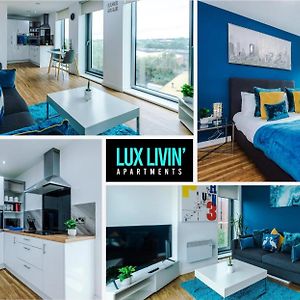 Lux Livin' Apartments - Luxury 2 Bed Manchester Apartment With Skyline View & 24 Hour Gym Exterior photo