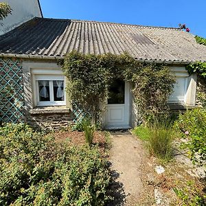 Petite Maison A La Campagne Mespaul Exterior photo