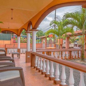 Yolo Villa Of Experiences Best Value & Cozy La Fortuna Exterior photo