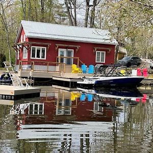 Enjoy Your Own Nordic Spa Getaway On Stoney Lake Crowes Landing Exterior photo
