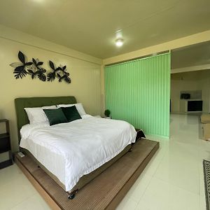 Lina Suites Premium Room Malaybalay Exterior photo