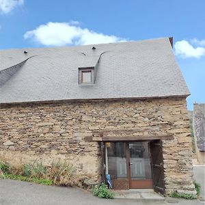 Maison D'Une Chambre Avec Terrasse Amenagee A Mont A 3 Km Des Pistes Exterior photo