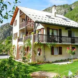 Appartement D'Une Chambre Avec Jardin Clos Et Wifi A Saint Crepin Exterior photo