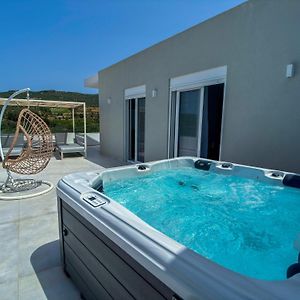 KaloudhianáLuxury Dream With Private Jacuzzi别墅 Exterior photo