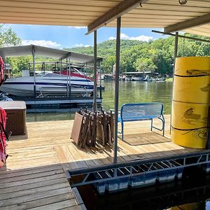 Lakefront Missouri Vacation Rental With Dock And Slip! 卡姆登顿 Exterior photo