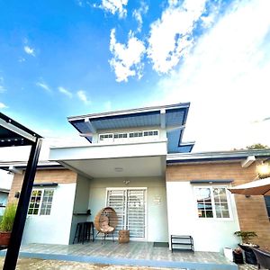 Pastora House Luxe Staycation Bauan Batangas Exterior photo