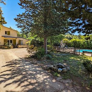 Villa Chenes & Pins Piscine Au Coeur Du Luberon Peypin-d'Aigues Exterior photo