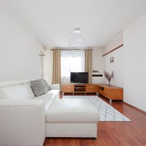 华沙Przytulny & Drewniany Apartament Na Spokojnym Ursusie By Renters公寓 Exterior photo