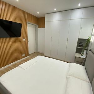Bliss Apartment - Luxury And Cosy 培拉特 Exterior photo