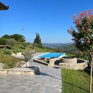 Villa Maroni With Pool - Inner Istria 帕津 Exterior photo