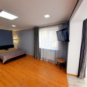 New Luxury Studio Apartment 伊万诺-弗兰科夫斯克 Room photo