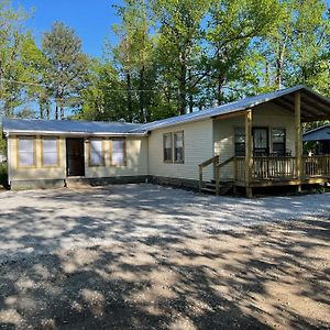 The Lodge Sardis Exterior photo