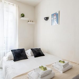 1 Bedroom Apartment Ideally Located Only 1 Minute To The Metro In Montmartre Neighbourhood 巴黎 Exterior photo