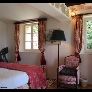 Domaine Des Tilleuls D'Or Saint-Cézaire-sur-Siagne Room photo