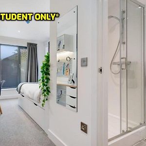 Student Only Zeni 4 Bed Apartment, Colchester 科尔切斯特 Exterior photo
