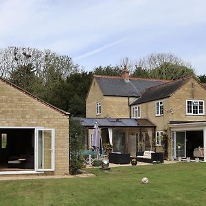 Bozeat Retreat & York Cottage Spa Exterior photo