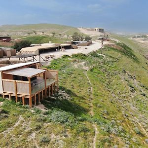 Genesis Land Desert Hospitality Kfar Adumim Room photo