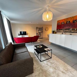 Sublime Appartement A La Gare Saint-Ghislain Exterior photo