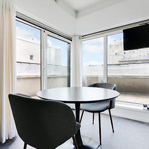 Luxury Apartment With Terace 勒瓦卢瓦-佩雷 Exterior photo