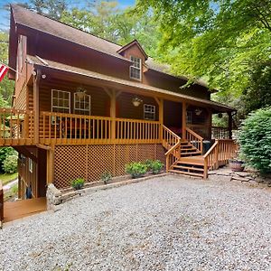 Misty Falls Hideaway Glenville Exterior photo