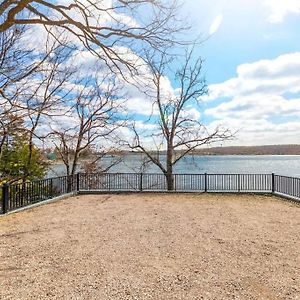 Beautiful House With Lake View Rocky Mount Exterior photo