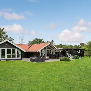 Gorgeous Home In Oksbl With Kitchen Oksbøl Exterior photo