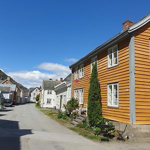 Kvammehuset Pa Gamle Laerdalsoyri别墅 Exterior photo