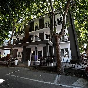 贝拉里亚-伊贾马里纳 Crisvan酒店 Exterior photo