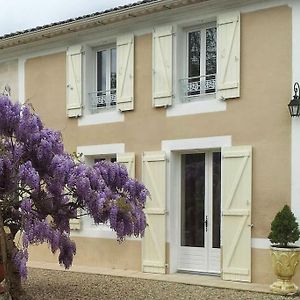 Domaine du Lacarès Saint-Magne-de-Castillon Exterior photo