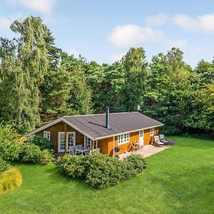 Cozy Home In Hjby With Kitchen Lumsås Exterior photo